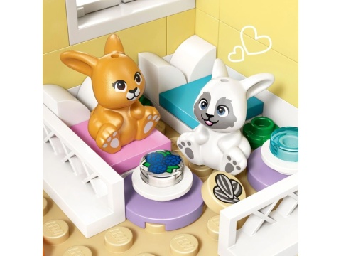 LEGO 42679 Friends - Hotel dla królików w mieście Heartlake