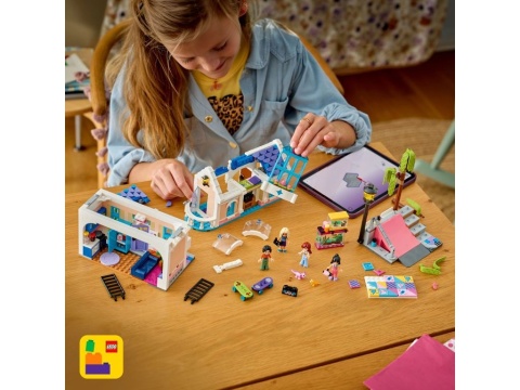 LEGO 42687 Friends - Dom rodzinny Liann